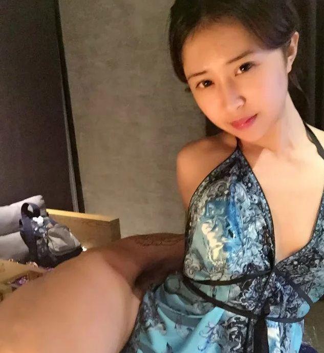 推特福利姬仙仙桃粉色公主裙 1V/163M 推特福利姬仙仙桃粉色公主裙 1V/163M