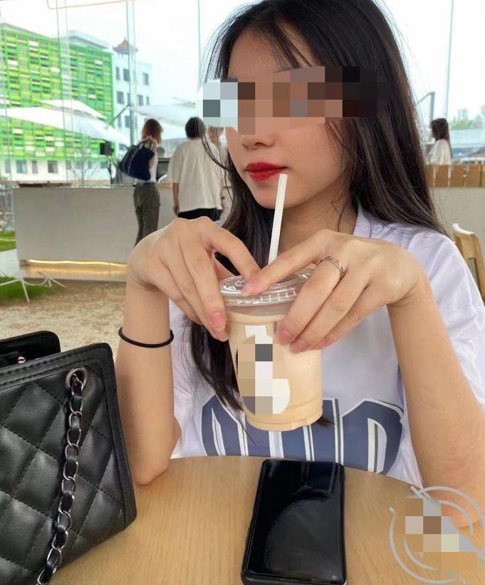 推特福利姬cuteli最新视频肉丝包臀职业装 1V/751.77M 推特福利姬cuteli最新视频肉丝包臀职业装 1V/751.77M