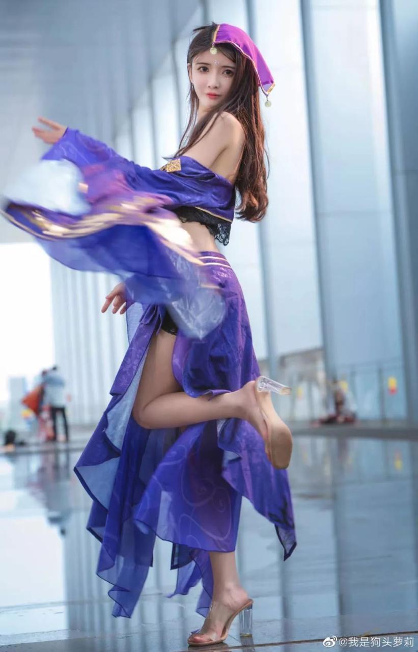 米萝莉 黑丝热舞 1v1.27G 米萝莉 黑丝热舞 1v1.27G