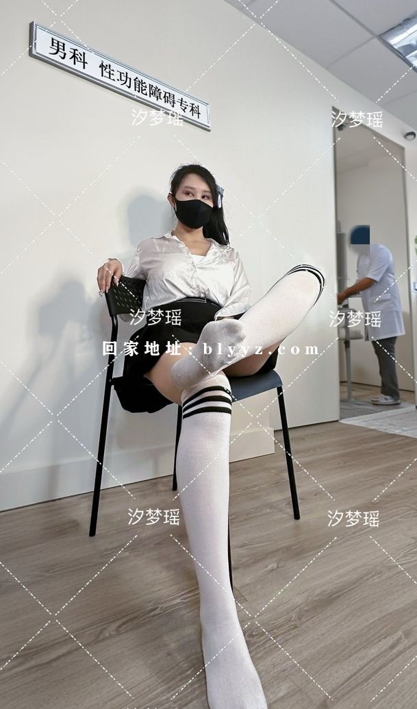 推特绿帽奴的极品小娇妻『汐梦瑶』绿帽老公亲自掰开我的小SB让单男进入,作为绿帽只允许给女友舔脚 34P/31V/1.75G 推特绿帽奴的极品小娇妻『汐梦瑶』绿帽老公亲自掰开我的小SB让单男进入,作为绿帽只允许给女友舔脚 34P/31V/1.75G