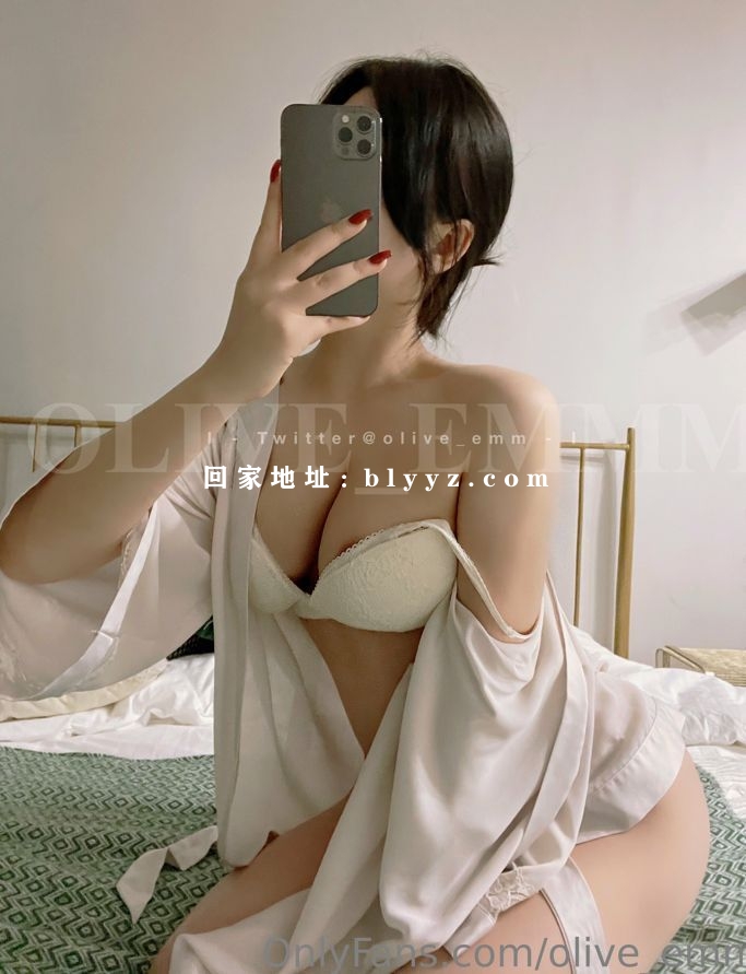 推特、onlyfans人气肥臀网红博主olive_emmm尺度私拍视频图包资源合集 31.9G