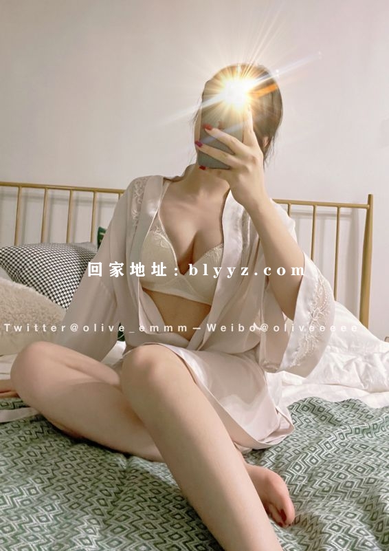 推特、onlyfans人气肥臀网红博主olive_emmm尺度私拍视频图包资源合集 31.9G
